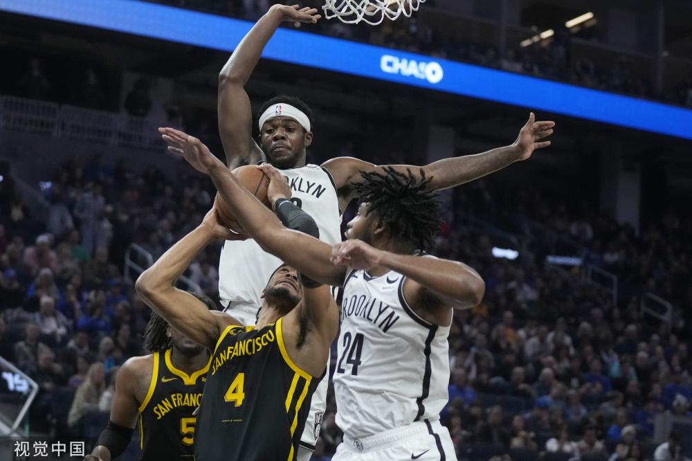 现出令人惊 现出令人惊