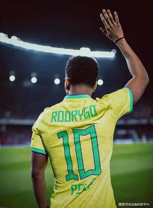 防线被他攻 防线被他攻