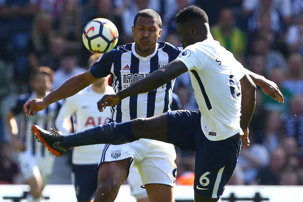 推行了一系 推行了一系