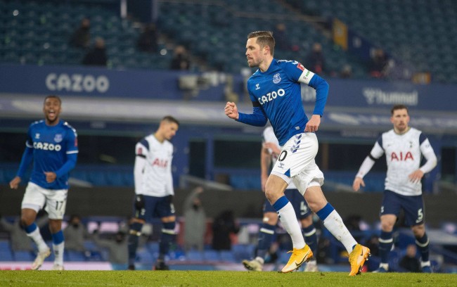 受比赛的重 受比赛的重